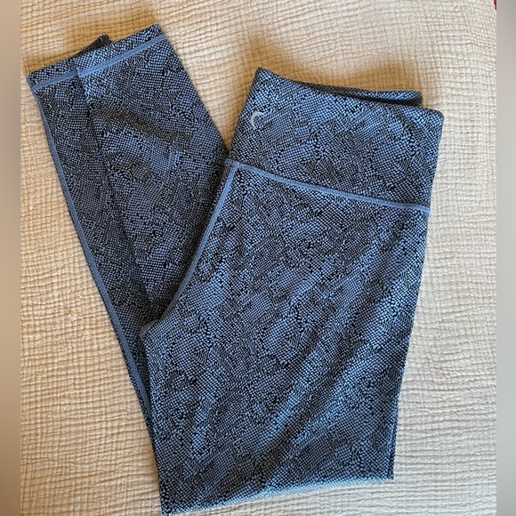 Zyia Sea Krait Deluxe Hi-rise Legging 28" Blue Snake Reptile Print 12 L - Picture 4 of 7